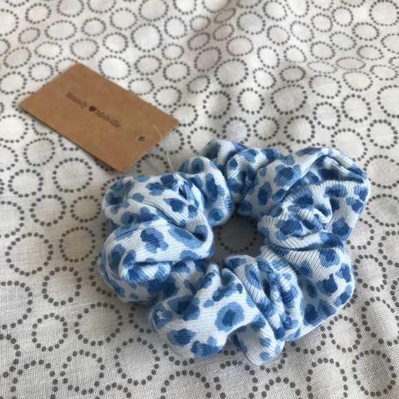Brandy Melville Accessories - Brandy Melville Blue Cheetah Print Scrunchie